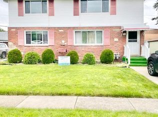 36 Danbury Dr, Cheektowaga, NY 14225