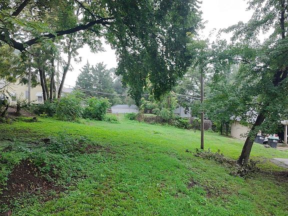 5th image of 4642 Izard St