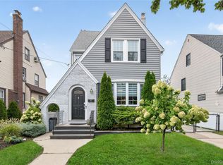 344 Houston Avenue, Mineola, NY 11501