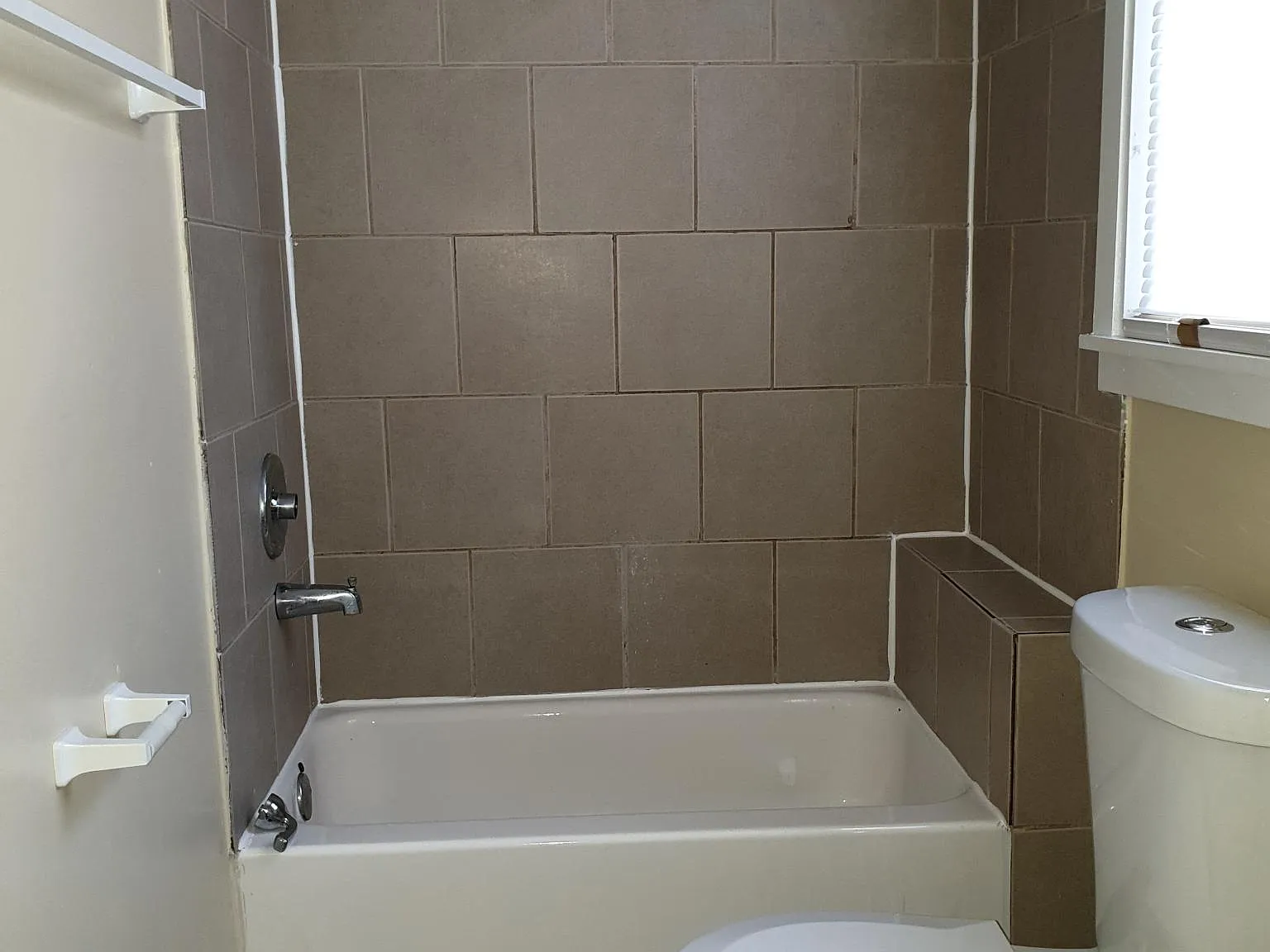3 bed, $1,675 — Photo 4