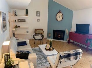 15 Wasaga Woods Cir, Wasaga Beach, ON L9Z 2N1