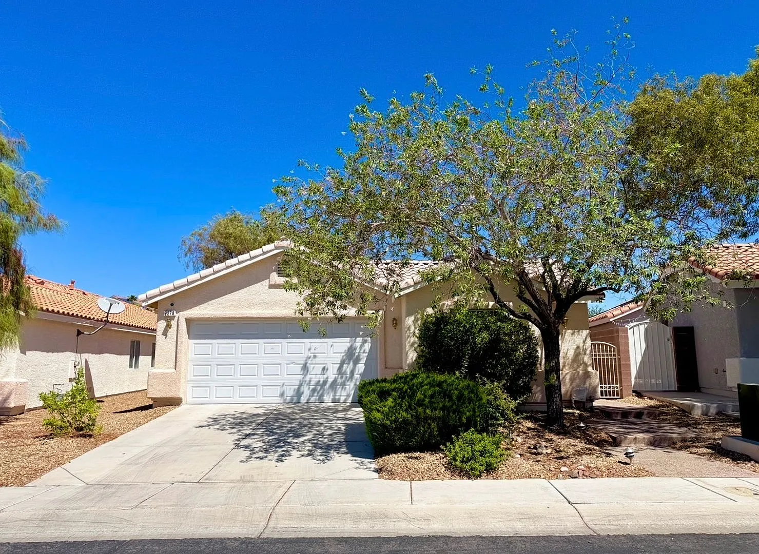 2278 Chestnut Ranch Avenue, Henderson, NV 89052 — Photo 1