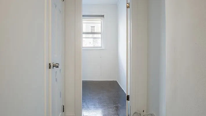 Rented by Nooklyn NYC LLC | media 71