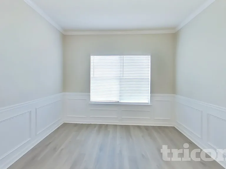 7587 Poplar Falls St — Photo 4