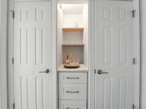 221 Terrace Avenue image 17 of 37