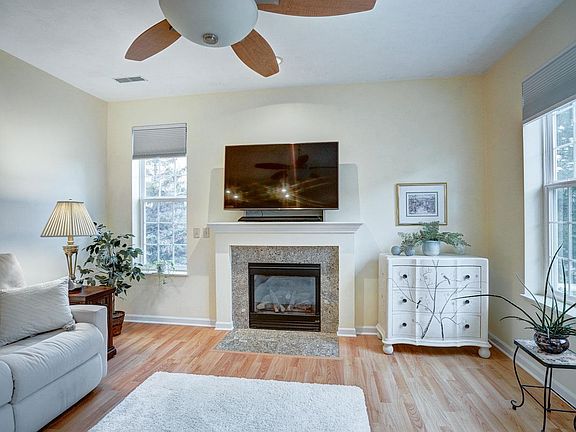 5th image of 3020 Triverton Pike Dr APT 104