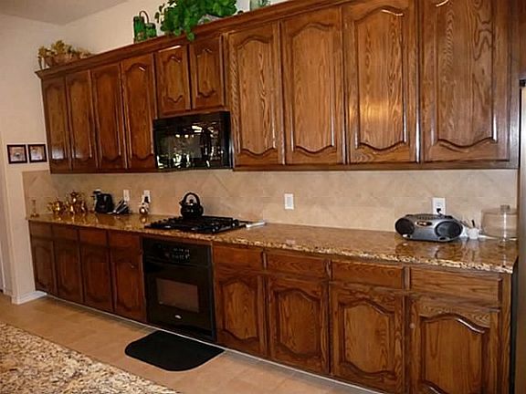 4th image of 1423 Snowberry Dr