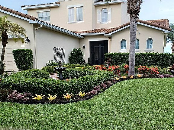 2nd image of 3131 Silver Fin Way