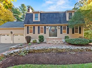 12 Essex St, Mansfield, MA 02048