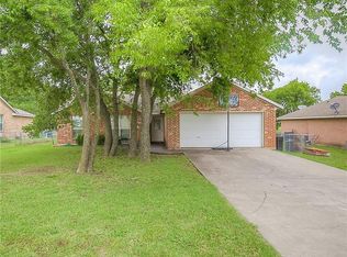 498 Milton St, Nevada, TX 75173