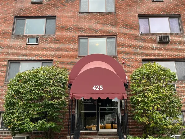 425 S Huntington Ave APT 2, Jamaica Plain, MA 02130