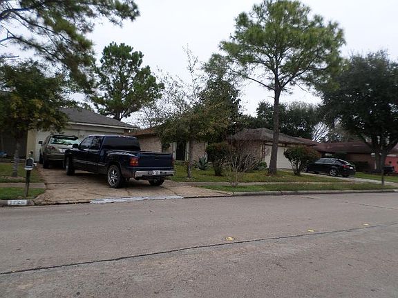 2nd image of 1722 Grand Park Dr