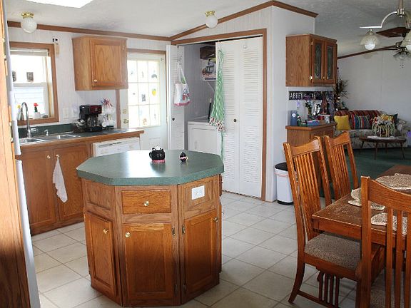5th image of 39 Saint Pauls Dr