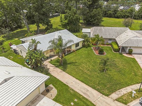 2nd image of 5632 Minaret Ct
