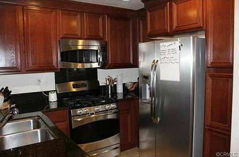 5th image of 22919 Mariposa Ave Unit 105