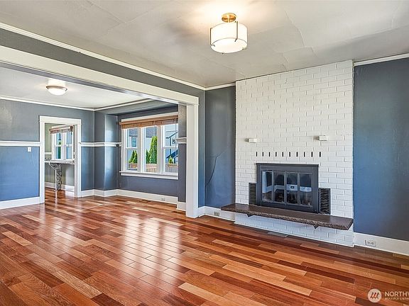 4th image of 1711 Emerald Street