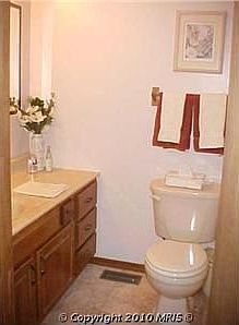 2nd image of 271 Wood Glen Pl