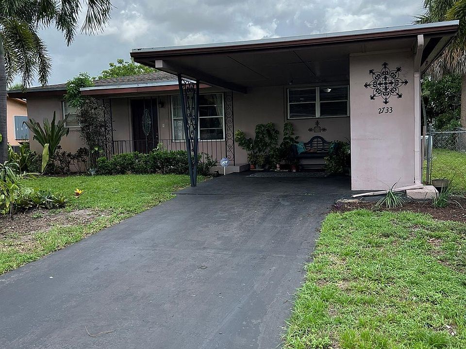 1st image of 2733 SW 9th Street