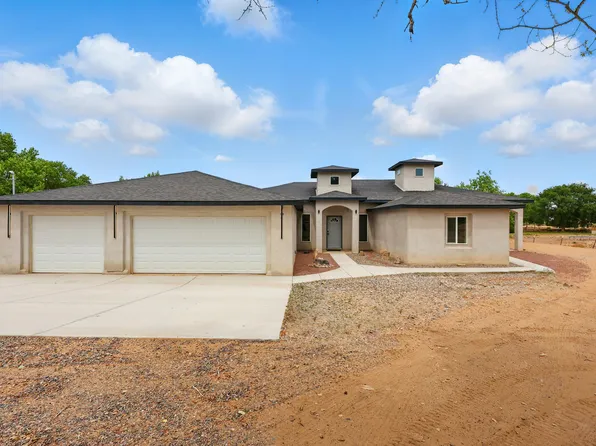 1688 Sichler Rd SW, Los Lunas, NM 87031