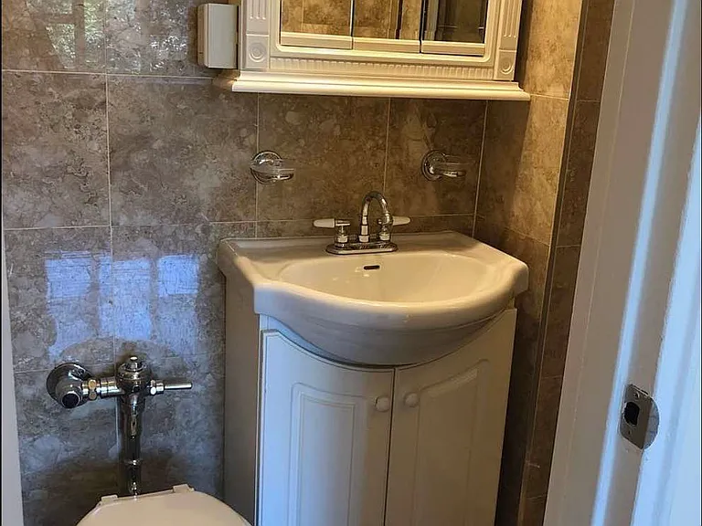 5355 Henry Hudson Pkwy #4F — Photo 10