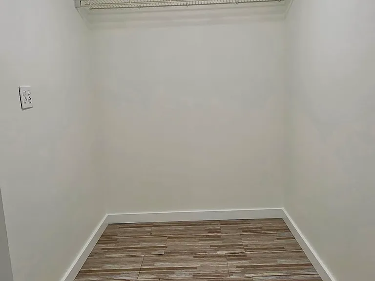 125 N Patrick St — Photo 16