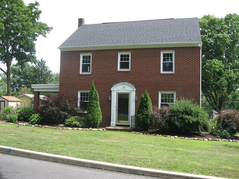 1st image of 120 E 1st St