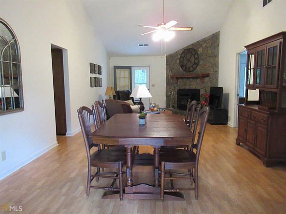 5th image of 25 Bethany Woods Ct