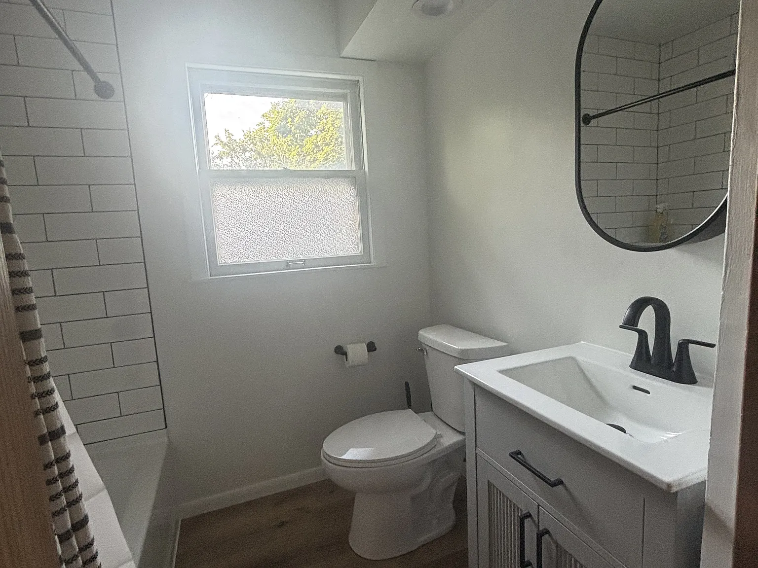 2 bed, $1,600 — Photo 3