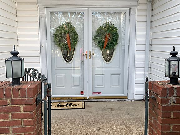 Front Entry with overhang