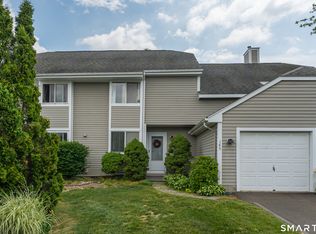 Raynham Hill, New Haven, CT 06512