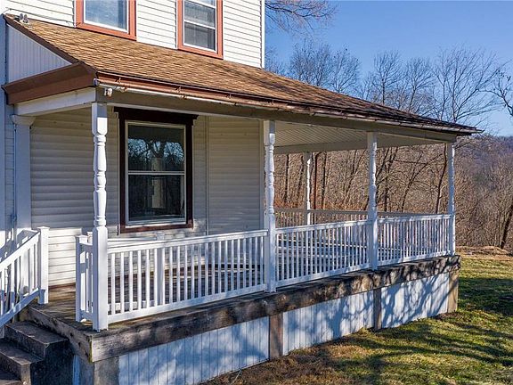 3rd image of 341 Pepper Dr