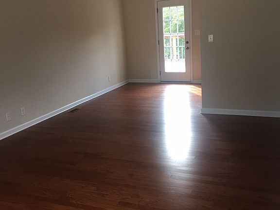 5th image of 512 S 1st St