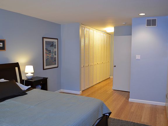 5th image of 150 Alma St APT 107