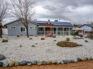 14801 Quinnault Rd, Apple Valley, CA 92307