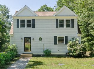 621 West St, Duxbury, MA 02332