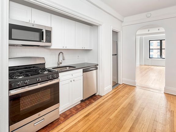 4th image of 7 Park Ave APT 71