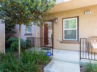 223 E Santa Fe Ct, Placentia, CA 92870