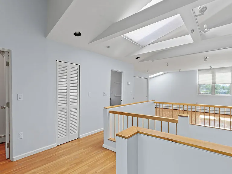 336 Harvard St #E — Photo 17