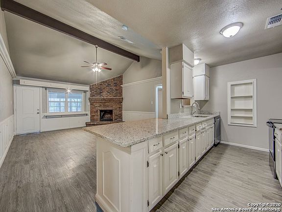 5th image of 4806 Wedgewood Dr