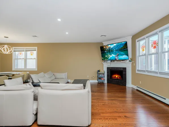 151a Waterbury Avenue image 22 of 33