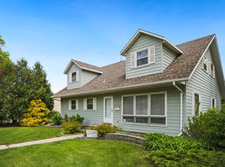 1423 S 7th St, Aberdeen, SD 57401