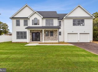 117 Clinton St, Hightstown, NJ 08520