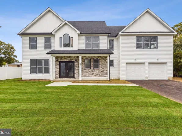117 Clinton St, Hightstown, NJ 08520