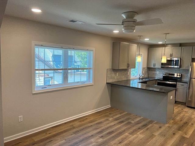 1st image of 215 E Linden St Unit 4