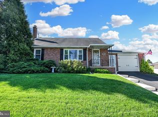 2470 Beeler Ave, York, PA 17408