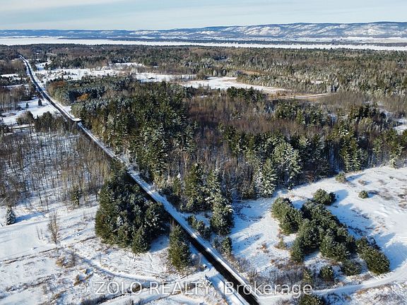 4th image of 3240 Greenland Rd