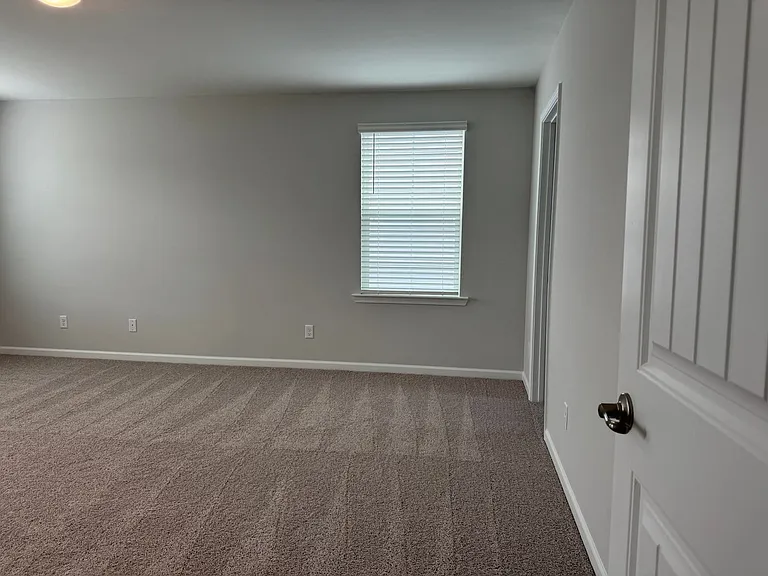 105 Fenway St — Photo 15
