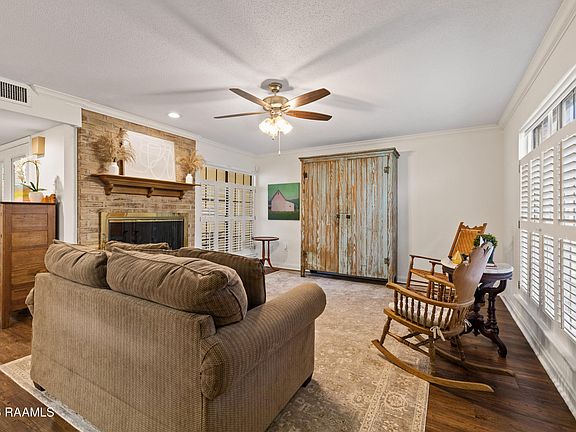 4th image of 305 Halcott Dr APT 123