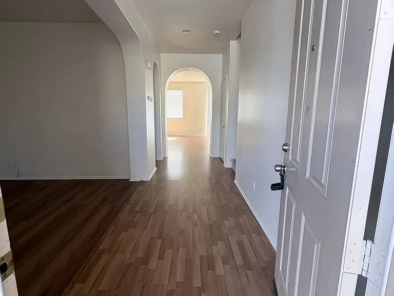 13185 Andrea Dr — Photo 4