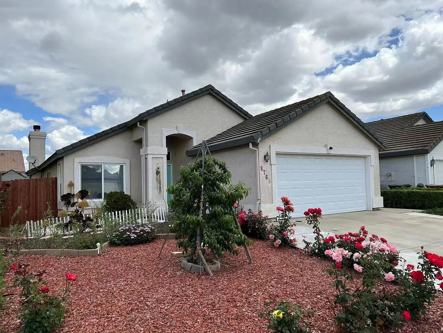 8765 Redwood Grove Way photo 1